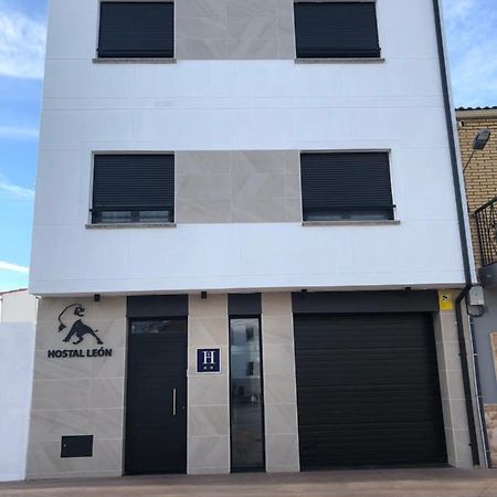 Hostal León Torreorgaz Exterior foto